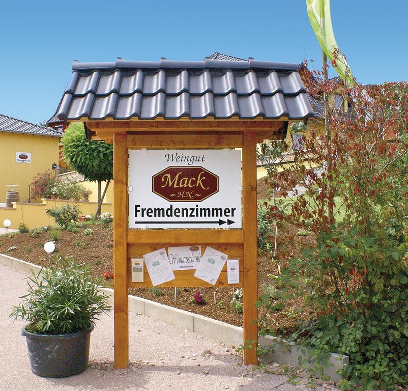Gaestezimmer Hans-Norbert Mack Hallgarten Exterior photo